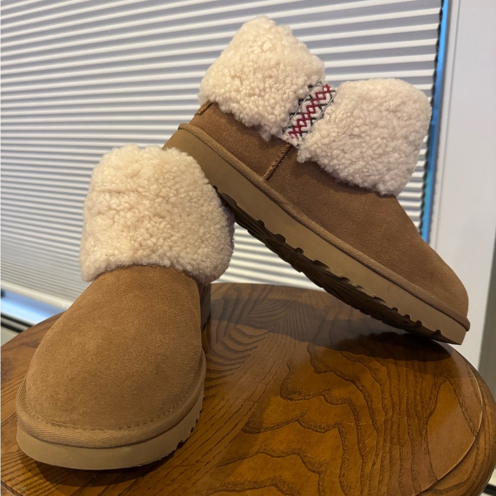 UGG short boots
